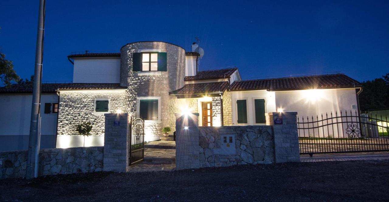 Vila Adriana Hrboki